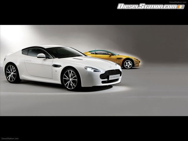 Aston Martin V8 Vantage N420 2011 Picture #5 Aston Martin V8 Vantage N420 2011 Picture #5